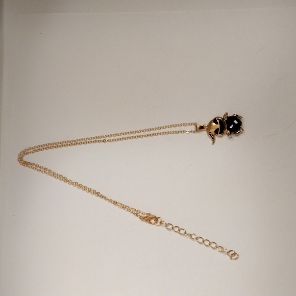 HP!! NWT Adorable Goth Gold Oogie Boogie Holding Purple Heart Necklace! - Picture 3 of 6